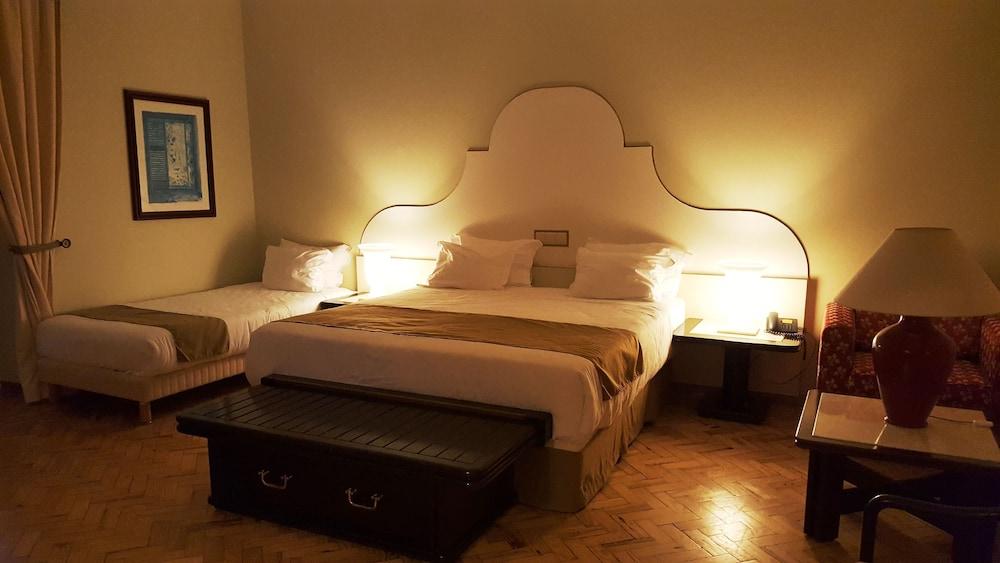 Hotel De Moura Bagian luar foto