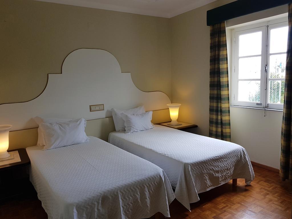 Hotel De Moura Bagian luar foto