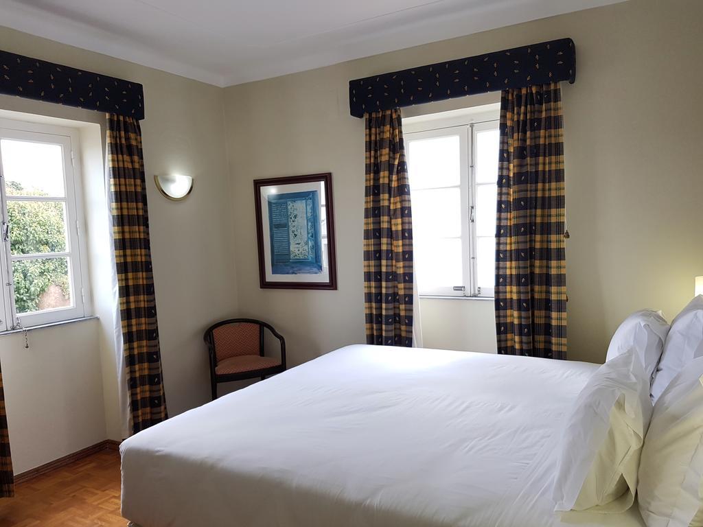 Hotel De Moura Bagian luar foto